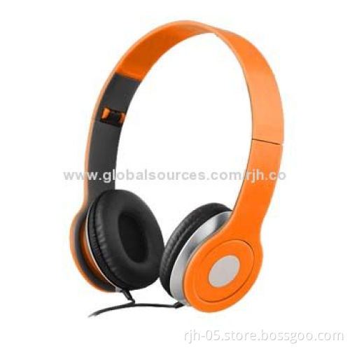 Headphones, Manufacture in China, Lightweight and Comfortable, Universal 3.5mm Gold Plug